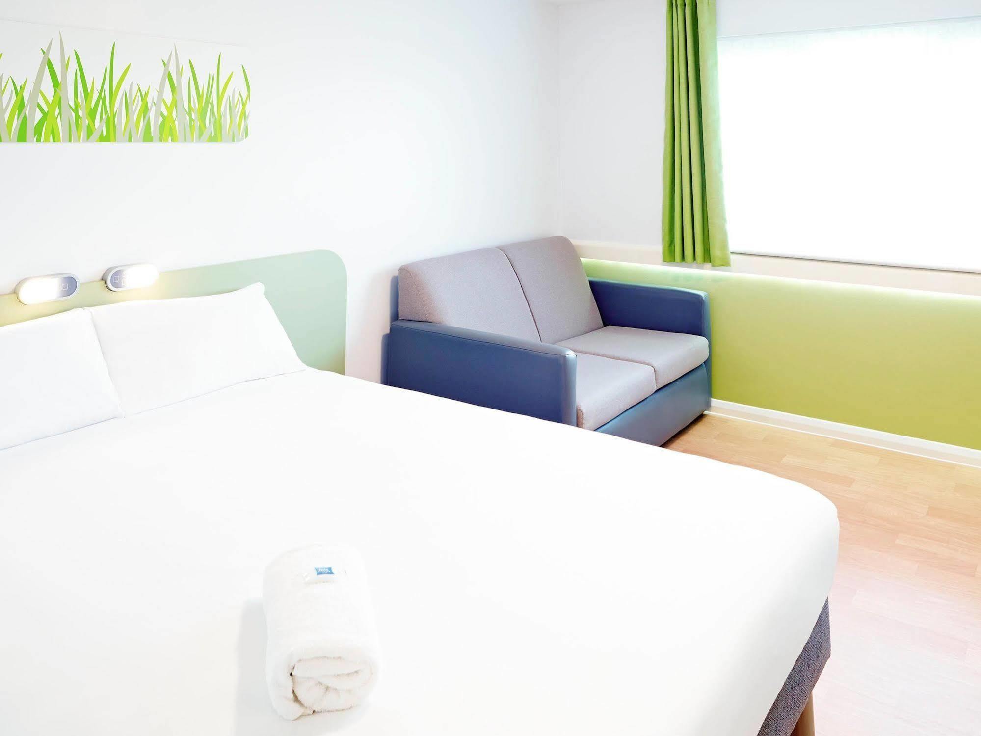 Ibis Budget Knutsford Εξωτερικό φωτογραφία
